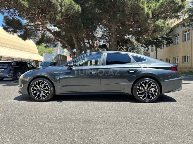 Hyundai Sonata-8