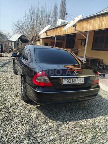 Mercedes E 220-2