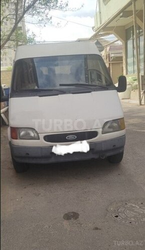 Ford Transit-1
