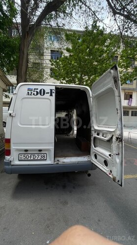 Ford Transit-17