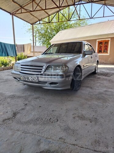 Mercedes C 180-1