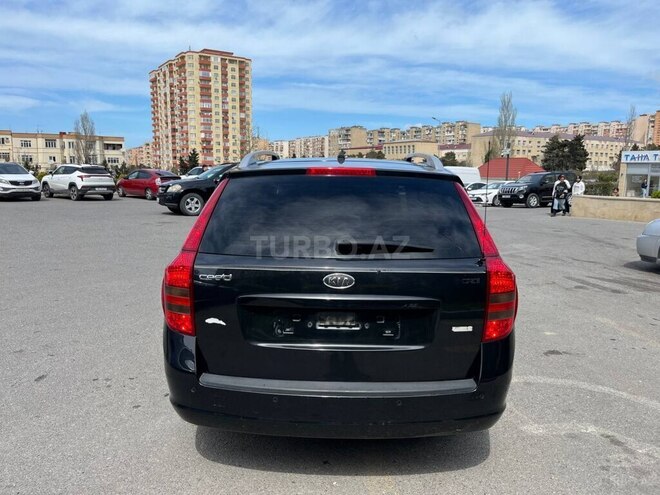 Kia Ceed SW-19