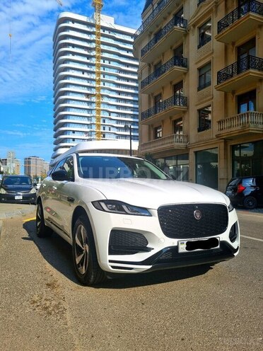 Jaguar F-Pace-1