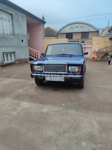LADA (VAZ) 2107-1