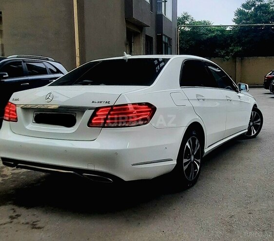Mercedes E 220-6