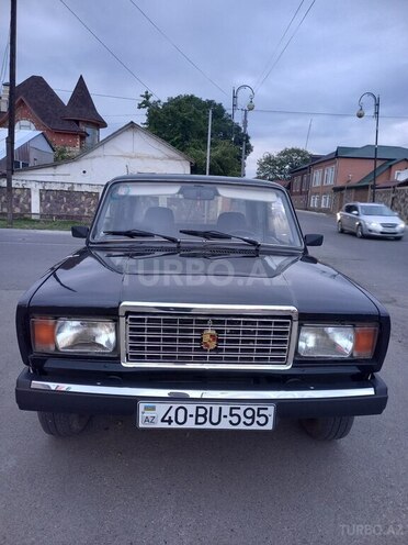 LADA (VAZ) 2107-1