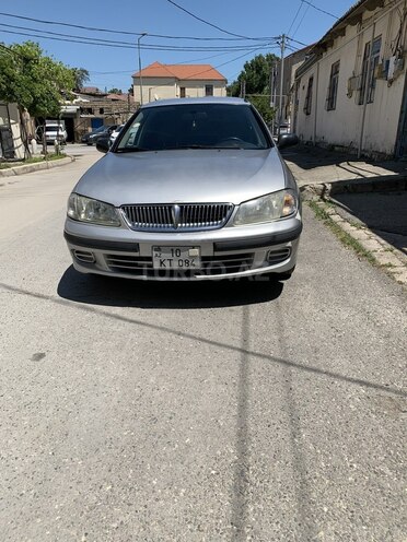 Nissan Sunny-1