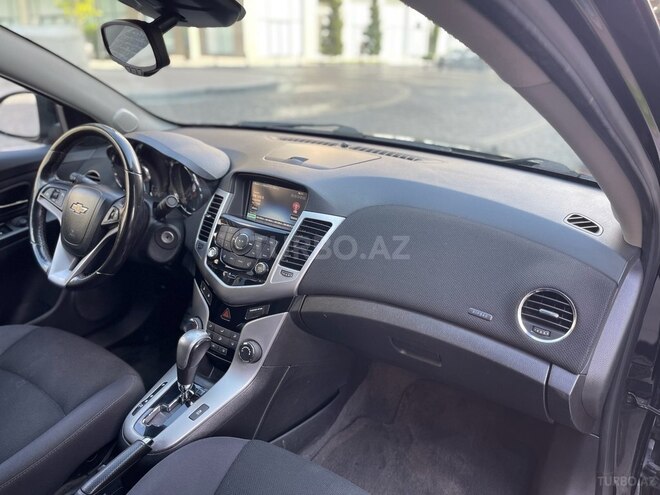 Chevrolet Cruze-8