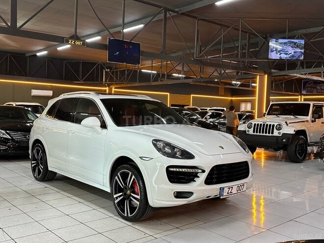 Porsche Cayenne Turbo S 2013, 80,500 km - 4.8 l - Bakı