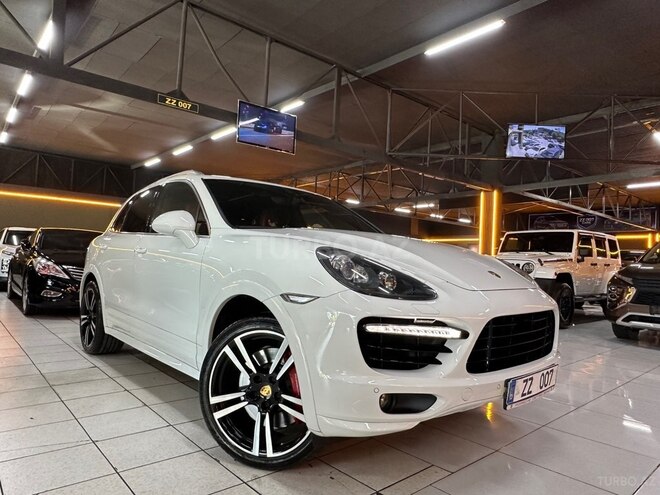 Porsche Cayenne Turbo S 2013, 80,500 km - 4.8 l - Bakı