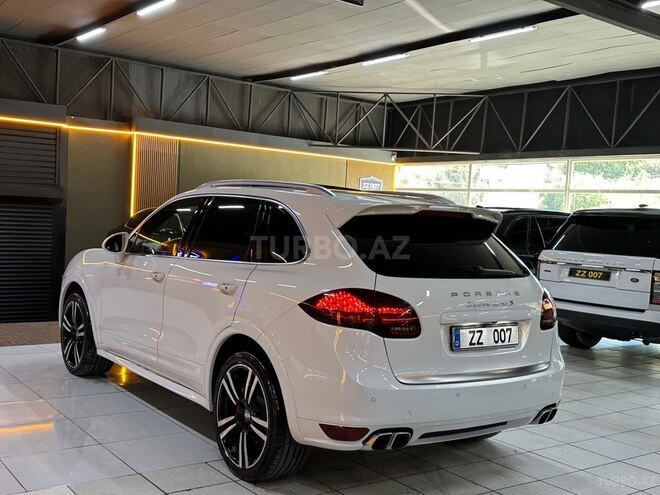 Porsche Cayenne Turbo S 2013, 80,500 km - 4.8 l - Bakı