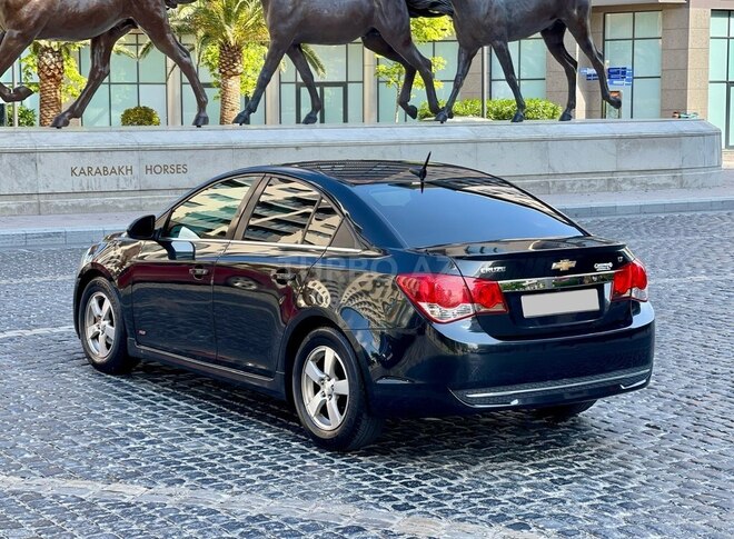 Chevrolet Cruze-2