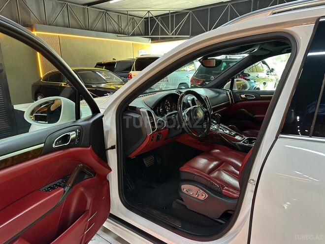 Porsche Cayenne Turbo S 2013, 80,500 km - 4.8 l - Bakı
