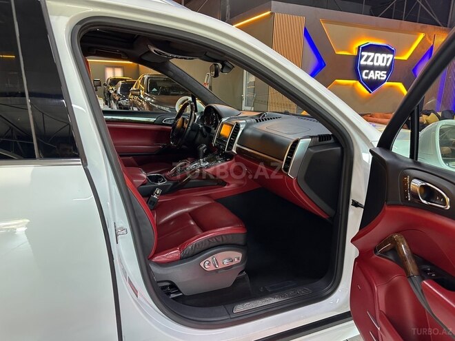 Porsche Cayenne Turbo S 2013, 80,500 km - 4.8 l - Bakı