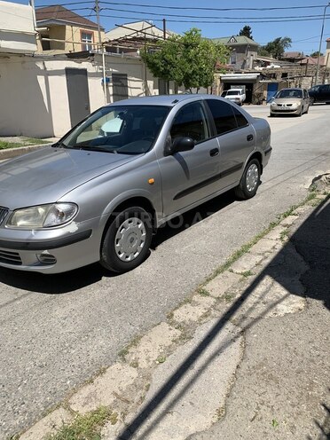 Nissan Sunny-4