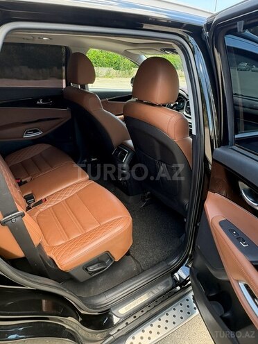 Kia Sorento-11