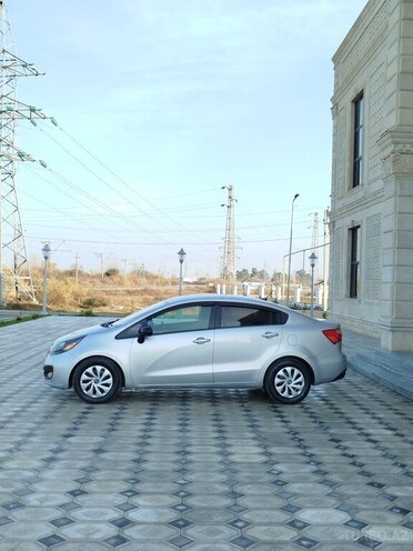 Kia Rio-4