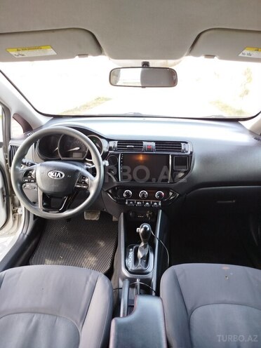 Kia Rio-8