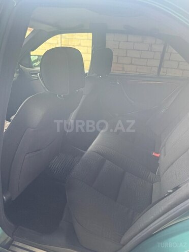 Mercedes C 200-6