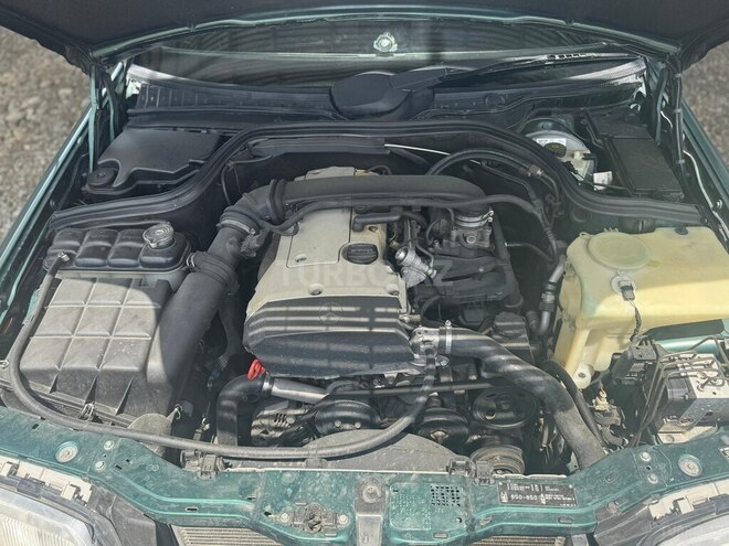 Mercedes C 200-8