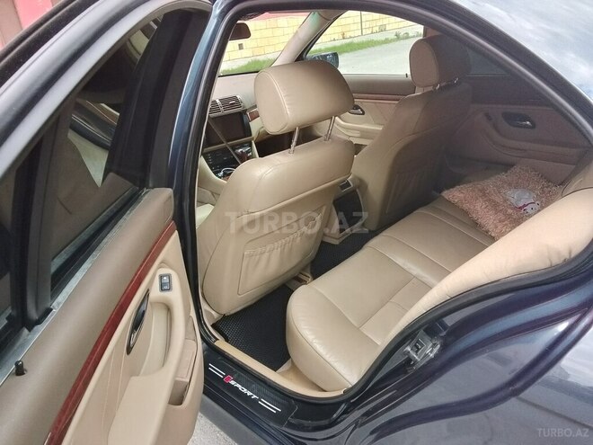 BMW 525-4