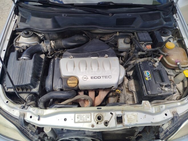 Opel Astra-8