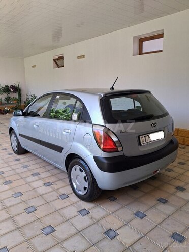 Kia Rio-3