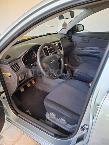 Kia Rio-12