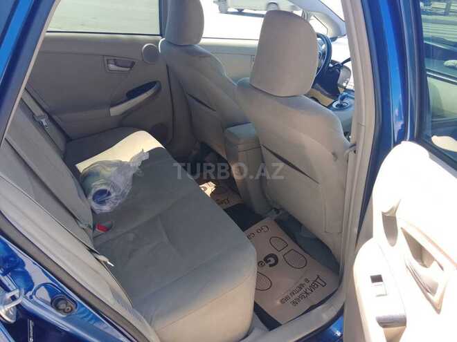 Toyota Prius-2