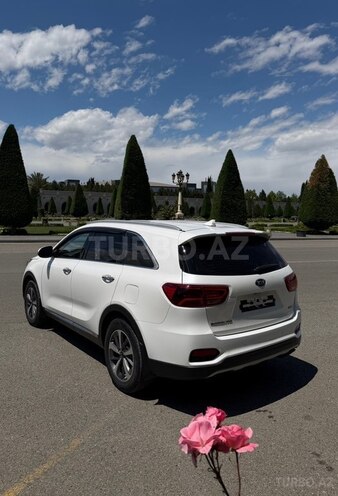 Kia Sorento-4