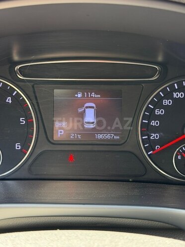 Kia Sorento-12