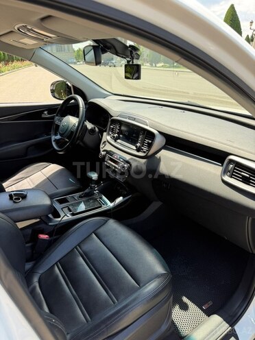 Kia Sorento-15