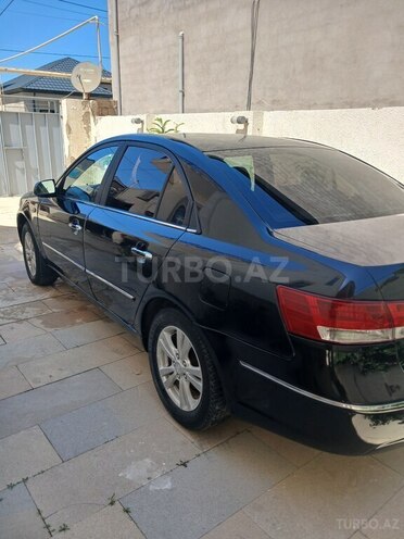 Hyundai Sonata-14