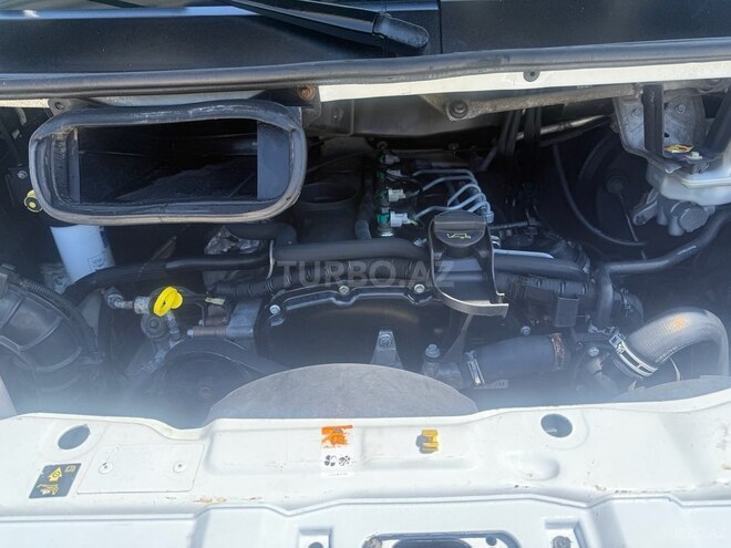 Ford Transit-11