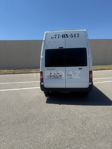 Ford Transit-6