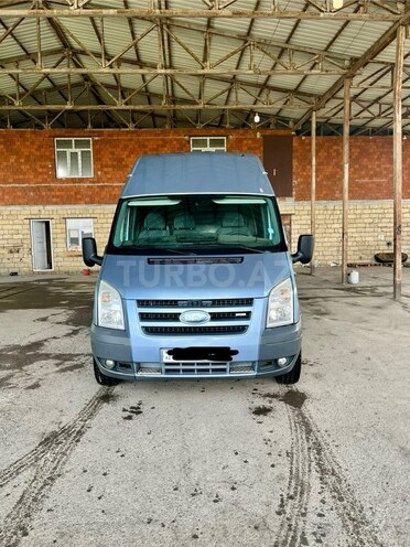 Ford Transit-1