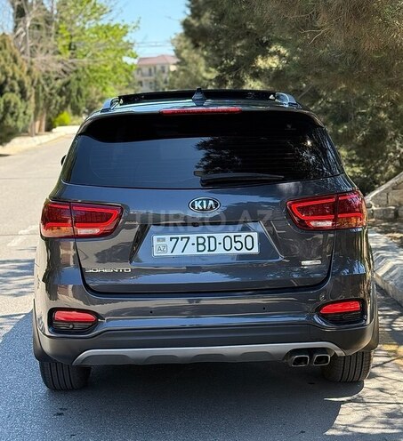 Kia Sorento-3