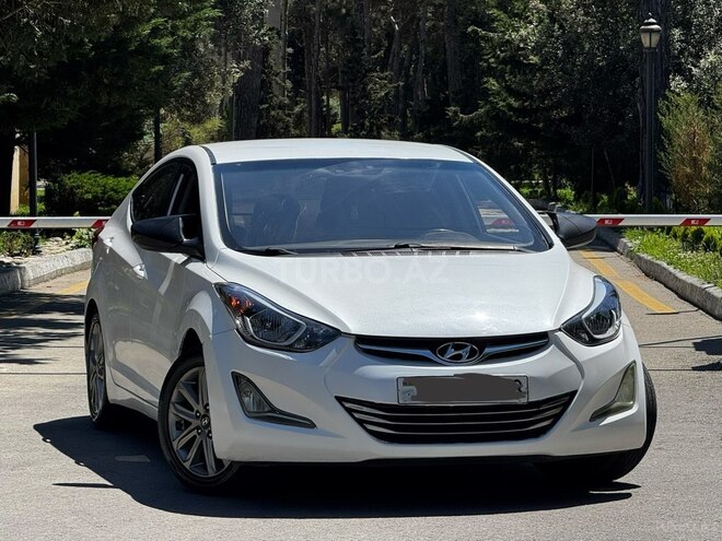 Hyundai Elantra-2
