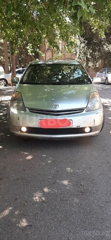 Toyota Prius-7