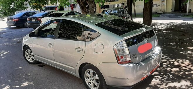 Toyota Prius-6