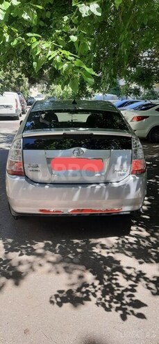 Toyota Prius-10