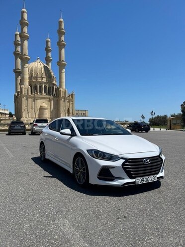 Hyundai Avante-3