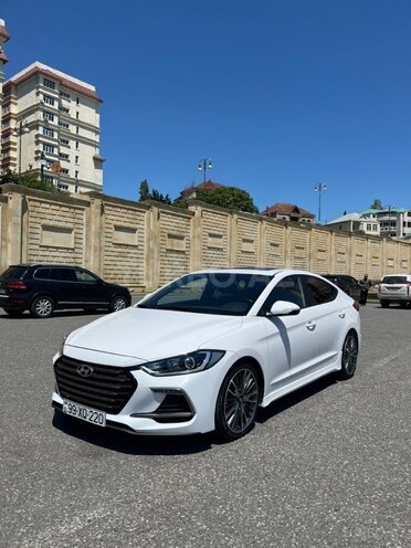 Hyundai Avante-4