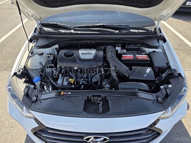 Hyundai Avante-16