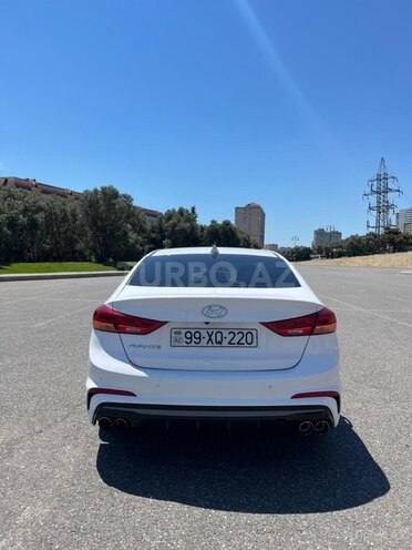 Hyundai Avante-21
