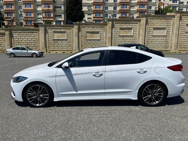 Hyundai Avante-7