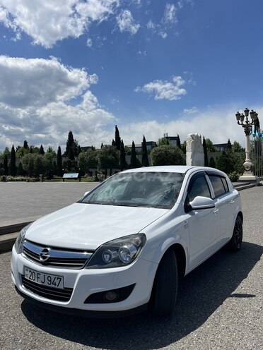Opel Astra-2