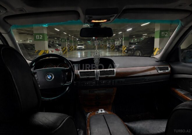 BMW 745-6