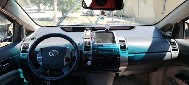 Toyota Prius-6