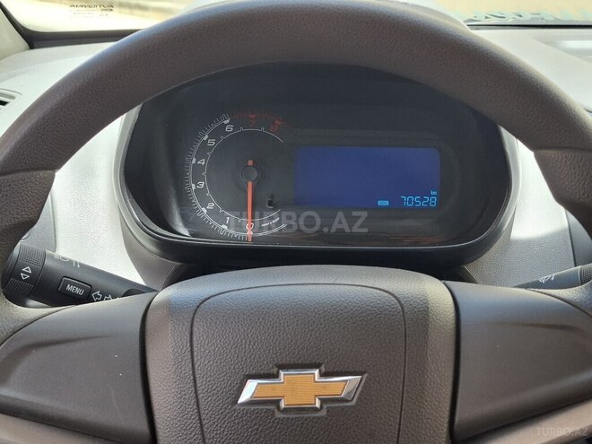 Chevrolet Cobalt-8